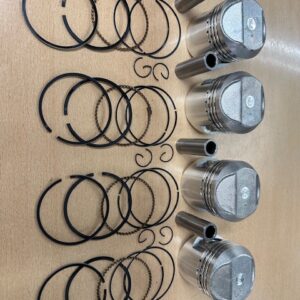 SUZUKI GS550 (1977-82) PISTON KIT SET OF X4 (SEE DROP DOWN BOX FOR SIZES)
