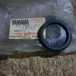 YAMAHA TY 125 250 DT1 XT500 DT400 250 STEERING STEM LOWER DUST SEAL genuine new! 164-23462-00 (EACH)