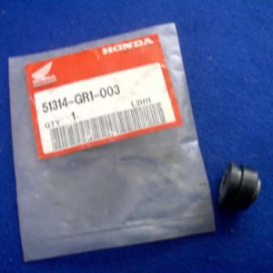 HONDA STEP THROUGH SCOOTER FRONT SUSPENSION BUSHES GENUINE 51314-GR1-003