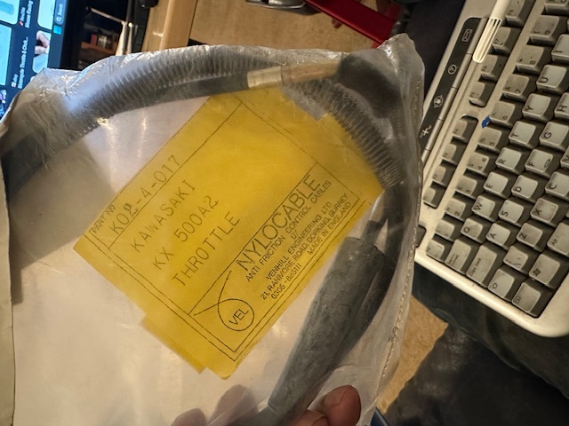 KAWASAKI KX500 A2 (1984-86) THROTTLE CABLE MMPKX500A2TC