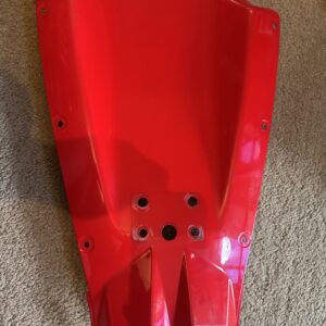 YAMAHA YZF-R6 5SL, YAMAHA YZF-R6S T/C (2003-05) REAR MUDGUARD / UNDERSEAT OUTER TRAY (No26) VIVID RED COCKTAIL 5SL-21611-00-33 PRE-OWNED