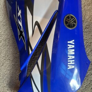 YAMAHA XT660X 1D23 (2004-06) L/H FUEL TANK AIR SCOOP IN BLUE NEW! 5VK-F137W-21 NOS