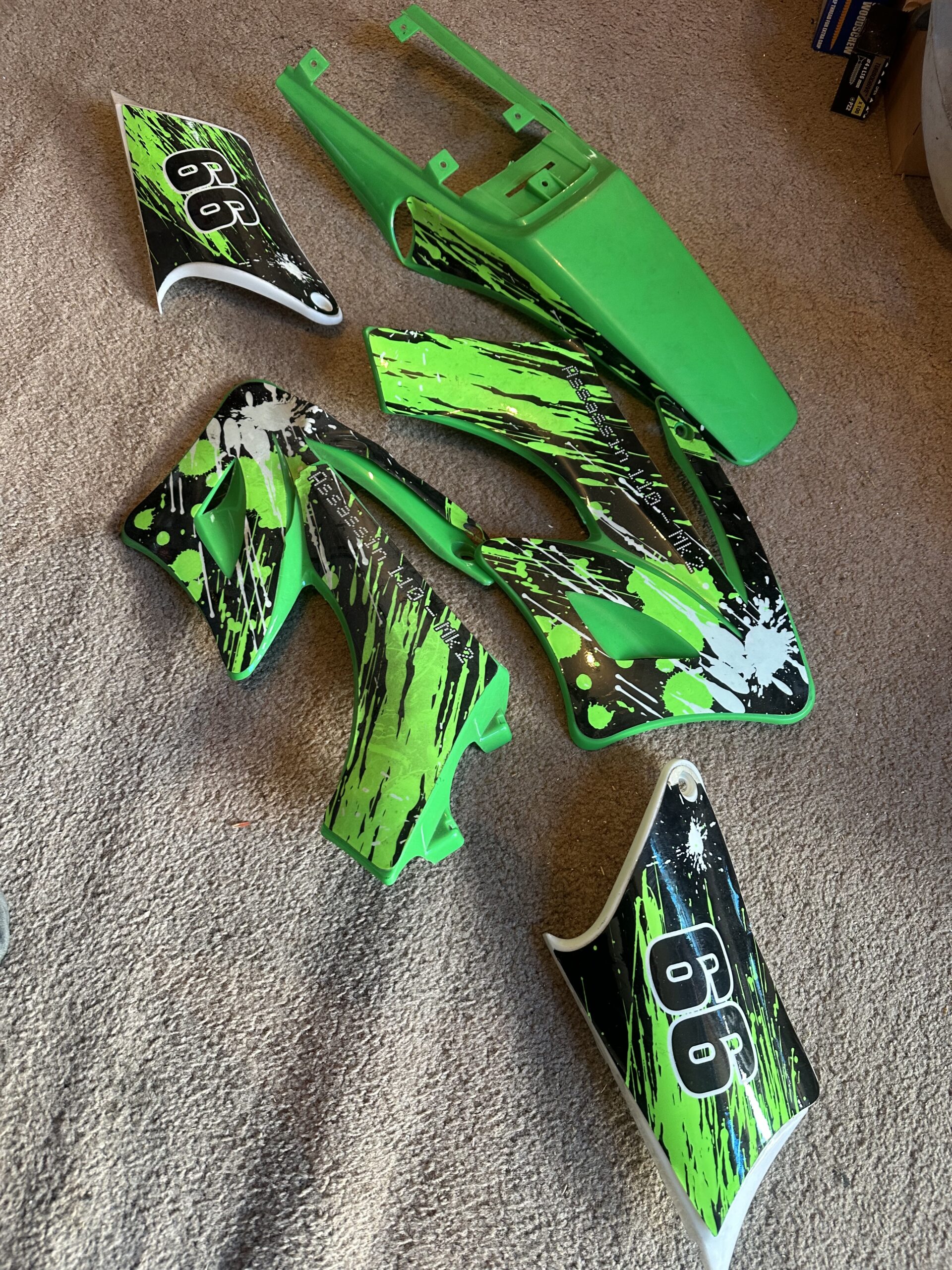 ASSASSIN 110 MK2 PIT BIKE PLASTIC SET IN GREEN NOS (SEE DISCRIPTION) MMPAPBPS - Image 2