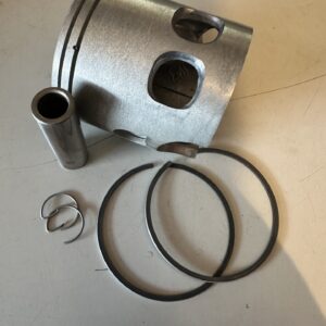 YAMAHA RD350LC, RD350YPVS, RD400 PISTON KIT IN STD/0.25/0.50/0.75/1.00/1.25/1.50/1.75/2.00 SIZES (SEE DROP DOWN BOX) YRD350400PK