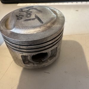 HONDA CB500T DOHC (1974-76) GENUINE PISTON 0.50 OVERSIZE NOS 13103-375-003