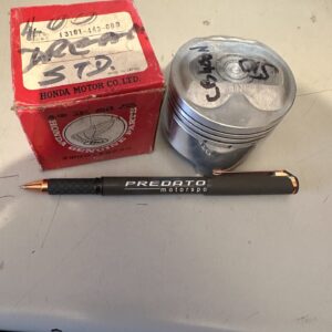 HONDA CB400T, HONDA CB400N, HONDA CB400T HAWK (1978-84) BARE PISTON IN STD/0.25/0.50/0.75/1.00 SIZES ( SEE DROP DOWN BOX) HCB400TP
