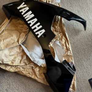 YAMAHA YZF-R1 (2004-05) 5VY MODELS LOWER L/H FAIRING GLOSS BLACK NOS 5VY-Y2809-20-33