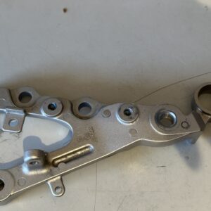 FOOTREST FRONT MOUNTING BRACKETS